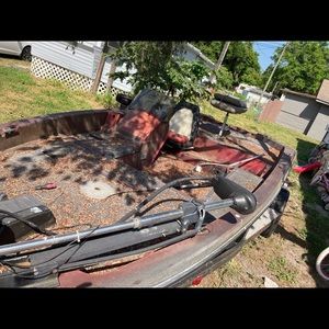 Glass stream 17 ft bass boat